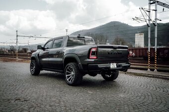DODGE RAM TRX 6.2 V8 Superchsrged - 6
