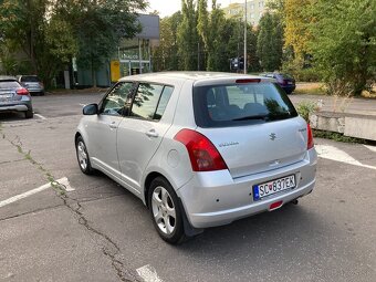 Suzuki Swift 1.3 16V GLX - 6