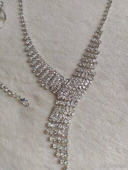 NOVÝ set bižutérie + krabička a brošňa (osobný odber) - 6