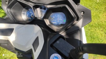 Adamoto T9 maxi skúter - 6