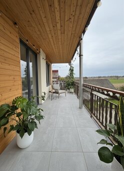 🏡 Ponúkame na predaj priestranný rodinný dom - 6