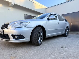Škoda Octavia combi  RS 147 KW benzín DSG 6 r.2012 - 6