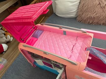 Barbie karavan - 6