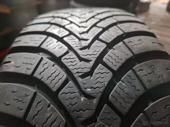 Predám org.hlinikové disky-Skoda Rapid-R16 - 6