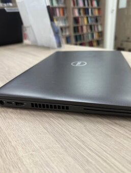 Používaný notebook Dell Latitude 5400 - Trieda A - 6