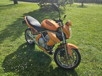 Kawasaki er6n - 6