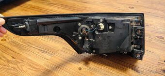 zadne svetlá na Land Rover - 6