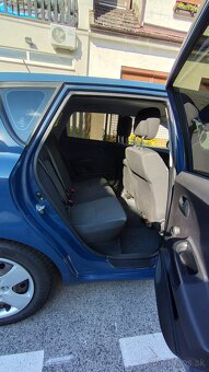 KIA Ceed 1,4 benzin, r. 2011 - 6