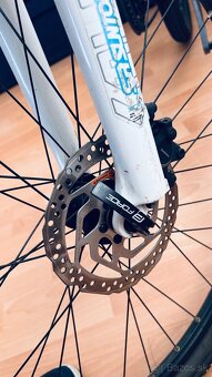 Hardtail horský bicykel Apache MTB 27,5 biely - 6