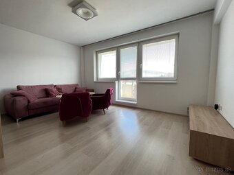 TRIOREALITY - Priestranný 2-izb byt na prenájom - 60 m2 - 6