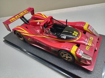 FERRARI 333 SP MOMO HOTWHEELS 1:18 č.2 - 6
