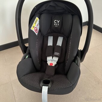 CYBEX Cloud T i-Size Urban Mobility Black - 6