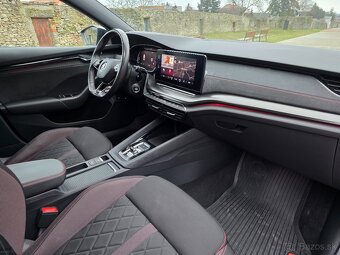 ŠKODA OCTAVIA RS iV DSG 180KW - 6