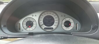 Mercedes e320 CDI w211 - 6