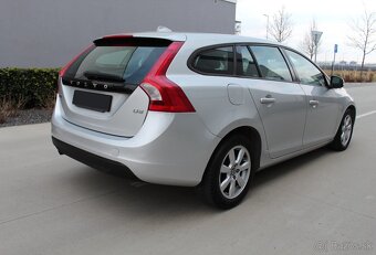 Volvo V60 2.0 D4 Kinetic - 6