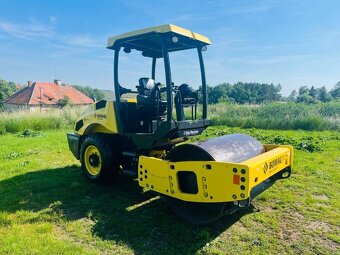 Vibračný válec Bomag BW145DH3 - 6