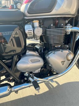 Triumph Bonneville T120 - 6