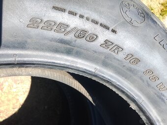 Predám letné pneu 225/60r16 8mm - 6