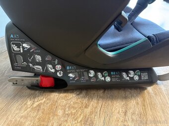 Predám autosedačku Britax Römer ADVANSAFIX M i-SIZE - 6