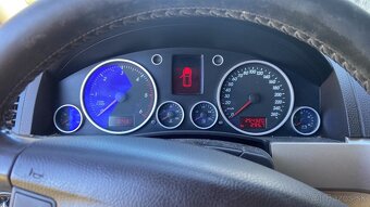 Volkswagen touareg 2.5 tdi manuál - 6