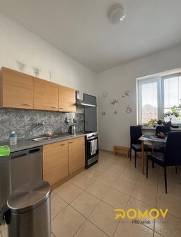 3 izbový byt s balkónom v centre obce - 6