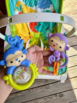 Hojdacie vibračné kresielko zn. Fisher Price - 6