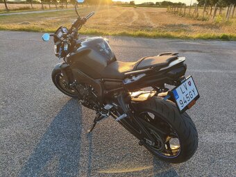 Yamaha FZ8 - 6