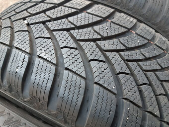 215/65 R17 -zimné - 6