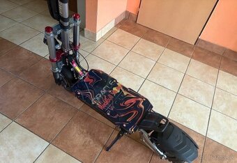 Elektricka kolobezka 6000W - 6