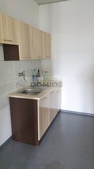 Obch. priestory / služby / kancelárie (253 m2, rampa, KE-J) - 6