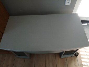 Stolík pod TV - 6