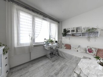 Štýlový 2-izbový byt s bonusovou treťou izbou na pre… - 6