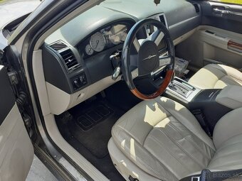 Chrysler 300c - 6