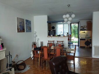 4 izb byt 120m2 + 2 terasy55m2, zahrada, trávnik, parkovanie - 6