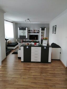 Predám pekný rodinný dom - 6
