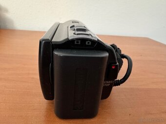 SONY HDR-CX190E - 6