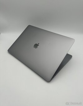 MacBook Pro 15" 2019 16/256GB Space Gray - 6