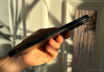 Iphone 16- 128 GB - 6