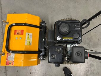 Multifunkčná snehová radlica / zametač - 6