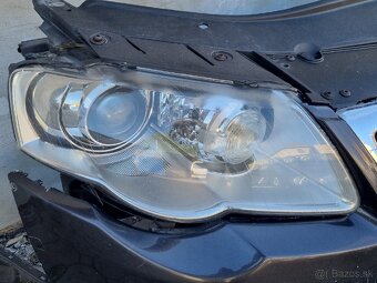 Passat B6 TDI Predok Xenóny nárazník maska - 6