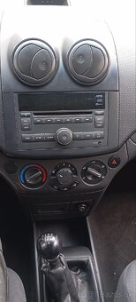 Chevrolet Aveo - 6