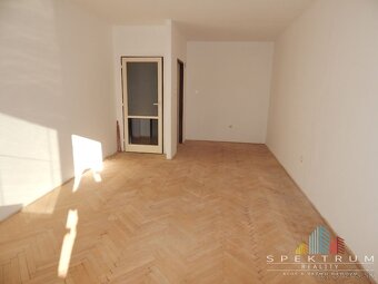 SPEKTRUM REALITY- Na Predaj 2.5 -izbový byt, 56 m2, okres Pr - 6