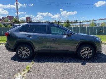 TOYOTA RAV4 2,0 129kW - 6