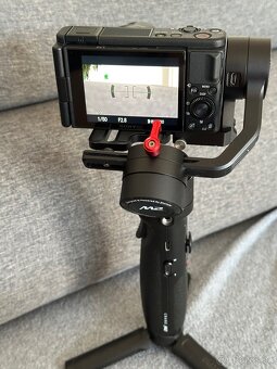 Sony ZV-1 + stabilizátor Zhiyun Crane M2 - 6