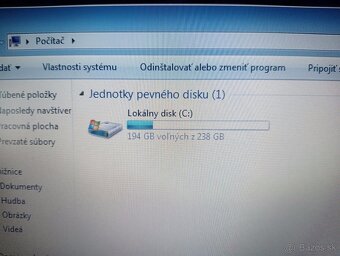 predám Hp elitebook 725 g4 , AMD PRO A10 , 8gb ram , Win 7 - 6