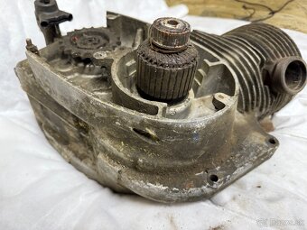 Motor jawa 250/353 - 6