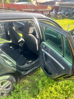 Octavia combi 1,6 TDI rok :2011 - 6