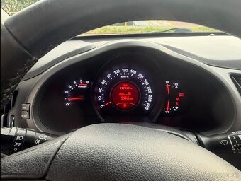 Predam KIA SPORTAGE 2.0 CRDi 4WD A6 - 6