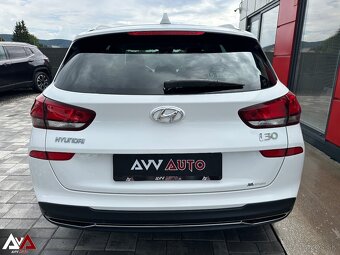 Hyundai i30 CW 1.6 CRDi Family, v Záruke, Pôvodný lak, SR - 6