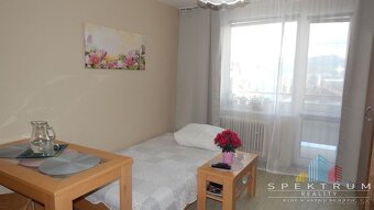 SPEKTRUM REALITY- Na Predaj garsónka, 23 m2 s loggiou , okre - 6